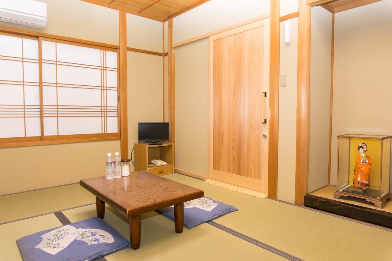 Ryokan Hinomoto Kyoto Kawaramachi Quioto Exterior foto